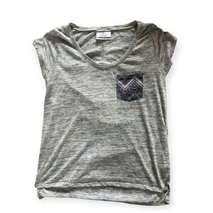 Aperture Active Heather Gray Tee with Geometric Pocket